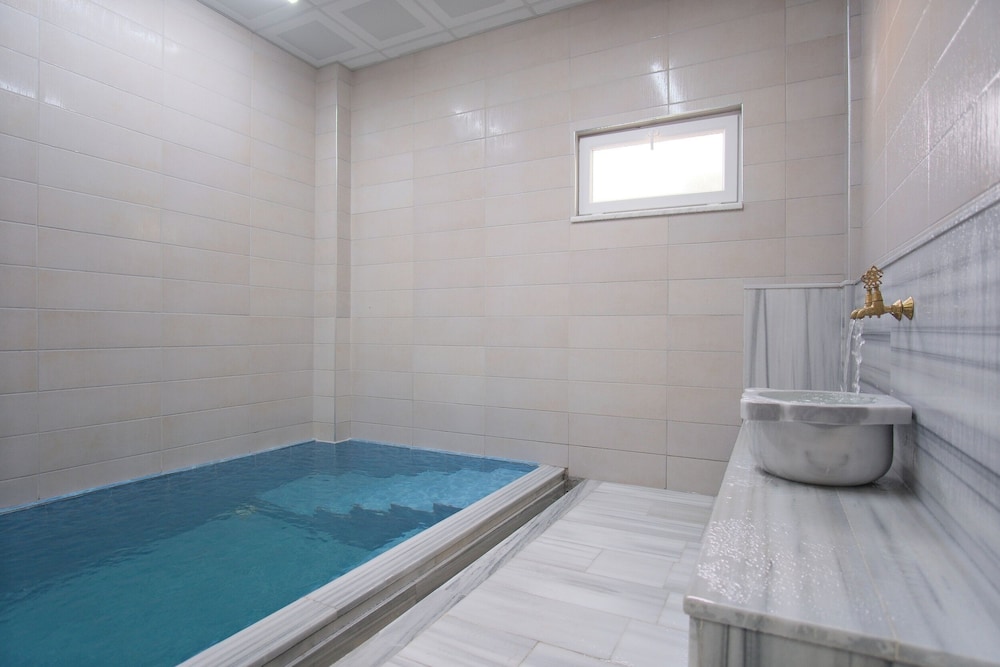 Clovers Thermal Resort & Spa
