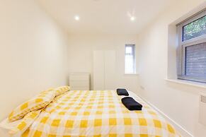 Bridge Road - Room 1a
