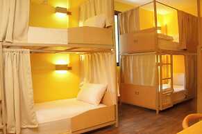 Bed & Beach Hostel Karon