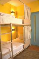 Bed & Beach Hostel Karon