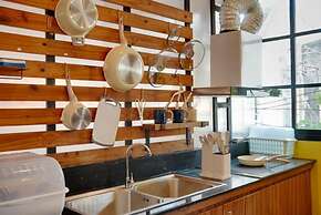 Bed & Beach Hostel Karon