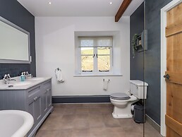 Lower Well Farm House