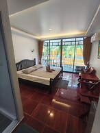 Kamala Beachside