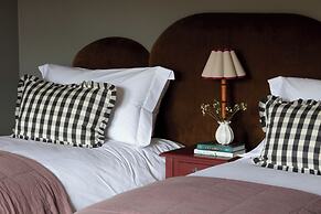 The Kirkstyle Inn & Sportsman's Rest