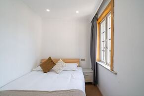 Book and Bed-People's Square