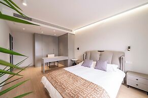 Book and Bed-People's Square