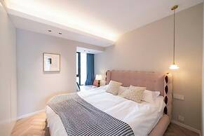 Book and Bed-People's Square