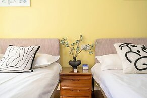 Book and Bed-People's Square