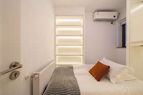 Book and Bed-People's Square
