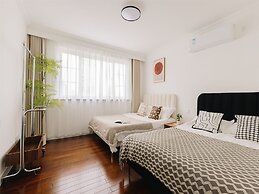 Book and Bed-People's Square