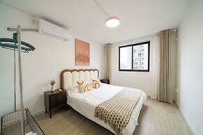 Book and Bed-People's Square