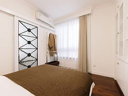 Book and Bed-People's Square