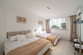 Book and Bed-People's Square
