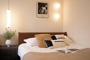 Book and Bed-People's Square