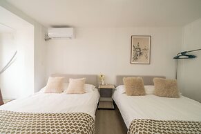 Book and Bed-People's Square