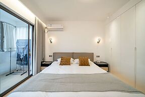 Book and Bed-People's Square