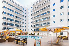 Golden Sands 10 Hotel Apartments