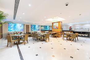 Golden Sands 10 Hotel Apartments