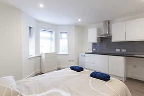 Bridge Road - Room 1b