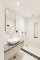 Q' Nest By Quadrillion Hotels Lansdowne