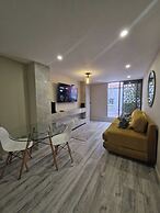 Warm fireplace and Patio - Smart TV