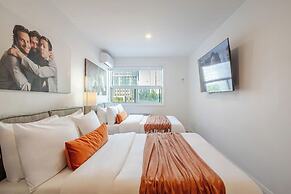 Theatre Hotel by Lodgo