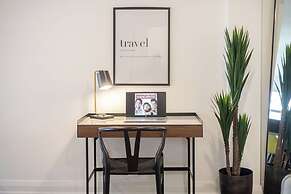 Theatre Hotel by Lodgo