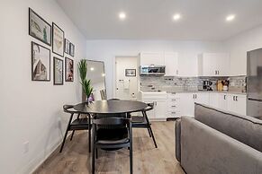 Theatre Hotel by Lodgo