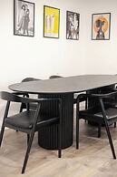 Theatre Hotel by Lodgo