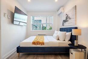 Theatre Hotel by Lodgo