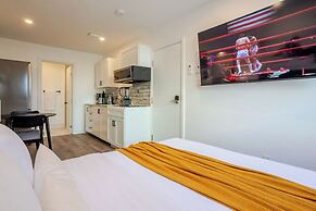 Theatre Hotel by Lodgo