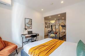 Theatre Hotel by Lodgo