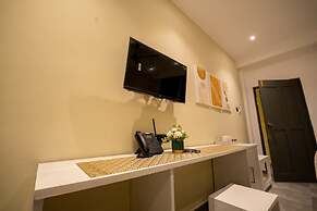 Oasis Beach Negombo