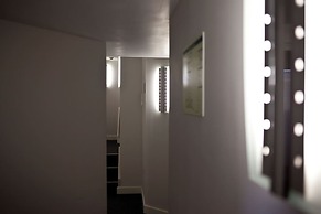 Student Only Dean Clarke Lofts