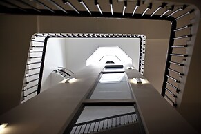 Student Only Dean Clarke Lofts