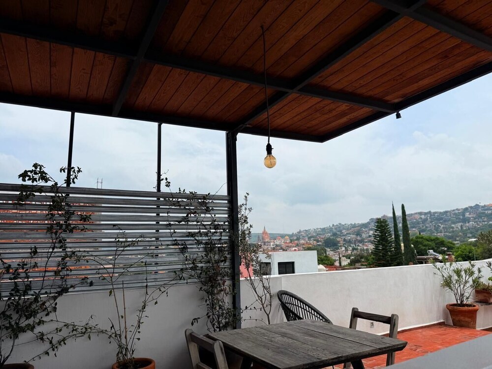 Casa Hoja Azul