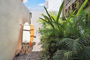 ALMA Surf Lodge