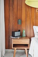 ALMA Surf Lodge