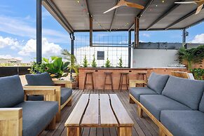 ALMA Surf Lodge