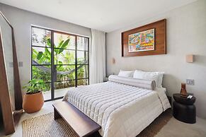 ALMA Surf Lodge
