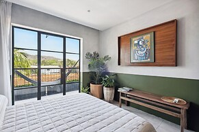 ALMA Surf Lodge