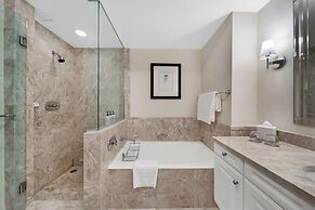 Four Seasons Studio Kitchen