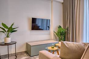Official Mercury Suites With Rooftop Pool Access