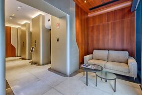 Official Mercury Suites With Rooftop Pool Access