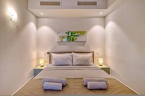 Official Mercury Suites With Rooftop Pool Access