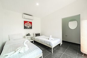 4Br Near Pier Private Pool & Garden V246