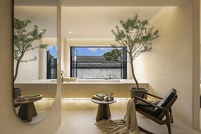 Jiangnanfu Bed and Breakfast