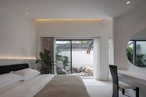 Jiangnanfu Bed and Breakfast