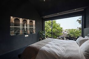 Jiangnanfu Bed and Breakfast