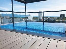 The Shine Hotel & Apartment